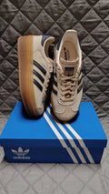 adidas Low Top Suede Trainers Gum Sole UK 4.5