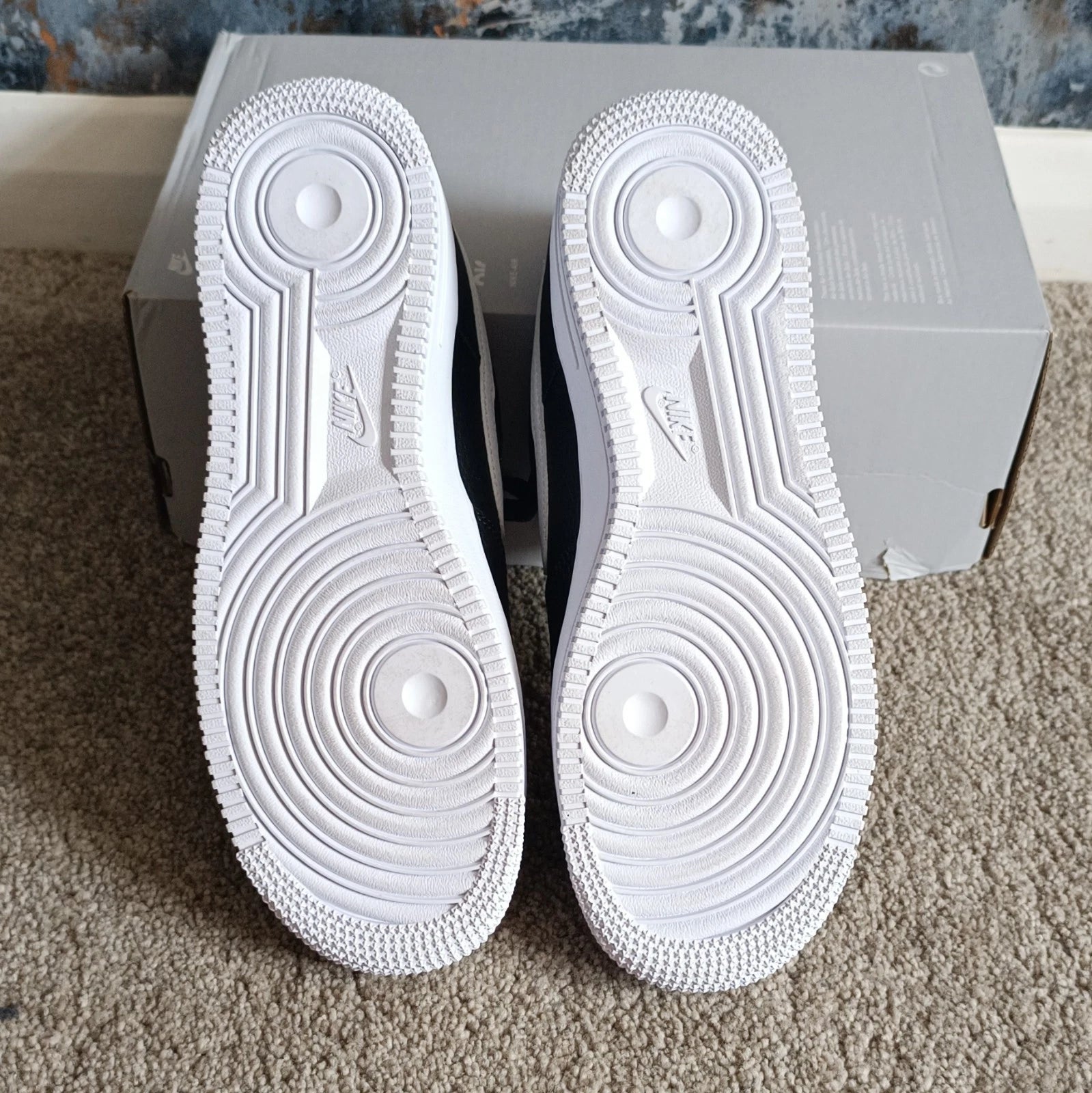 Nike Air Force 1 '07 - UK 6