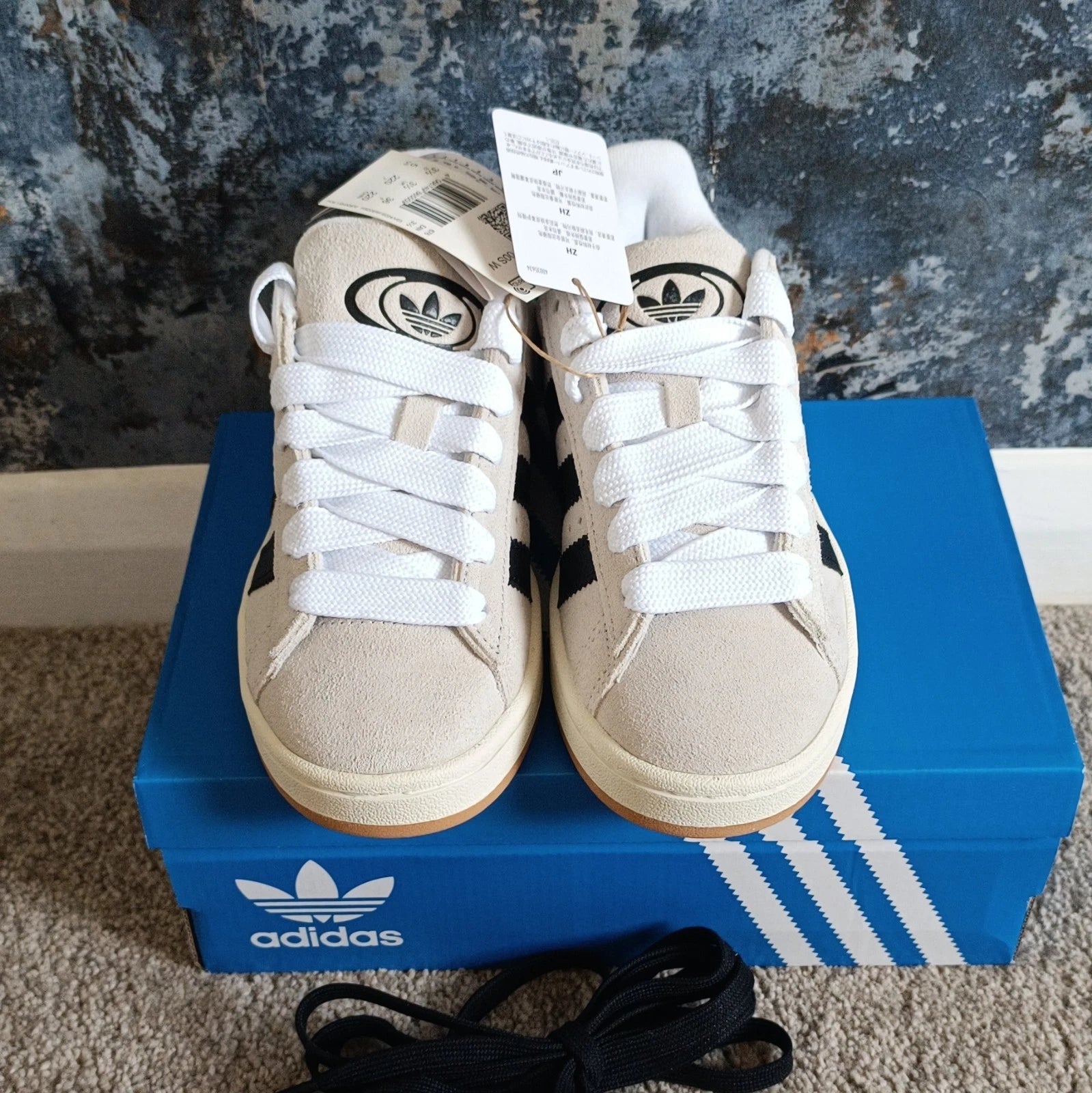 Adidas Campus 00s