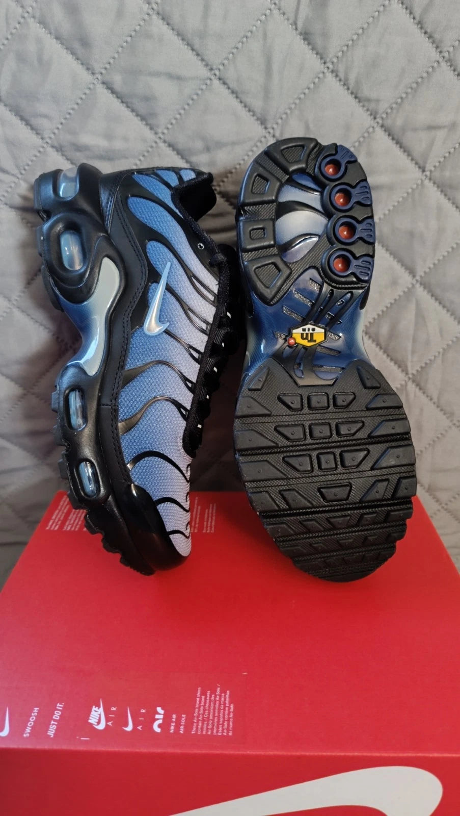 Nike Air Max TN's - UK 4