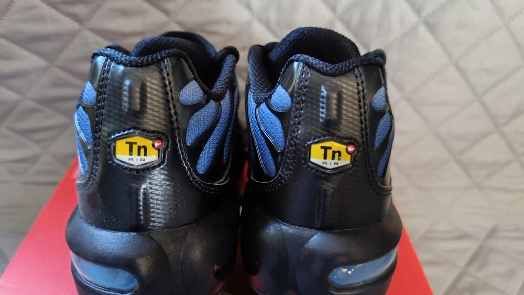 Nike Air Max TN's - UK 4