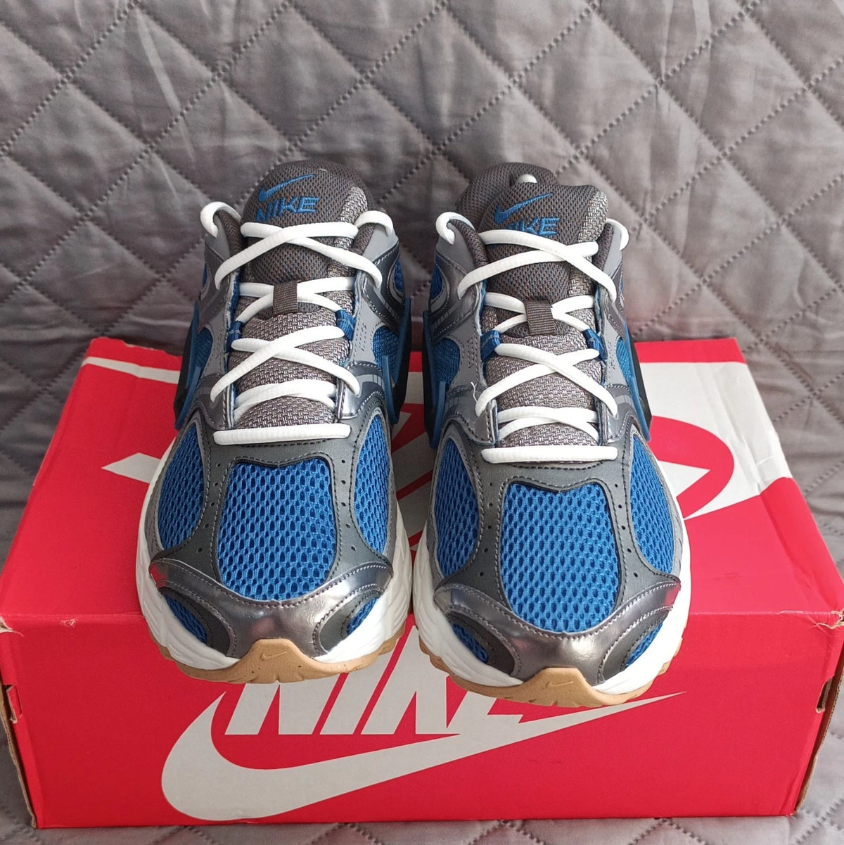 Nike V5 RNR - UK 9