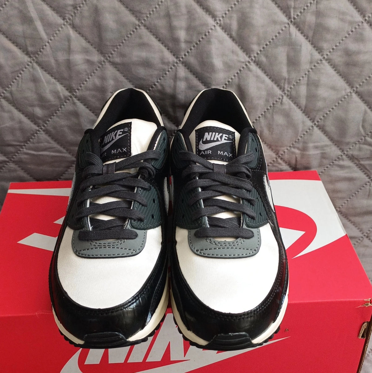 Nike Air Max 90