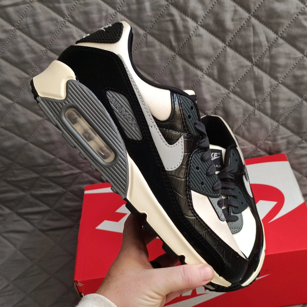 Nike Air Max 90