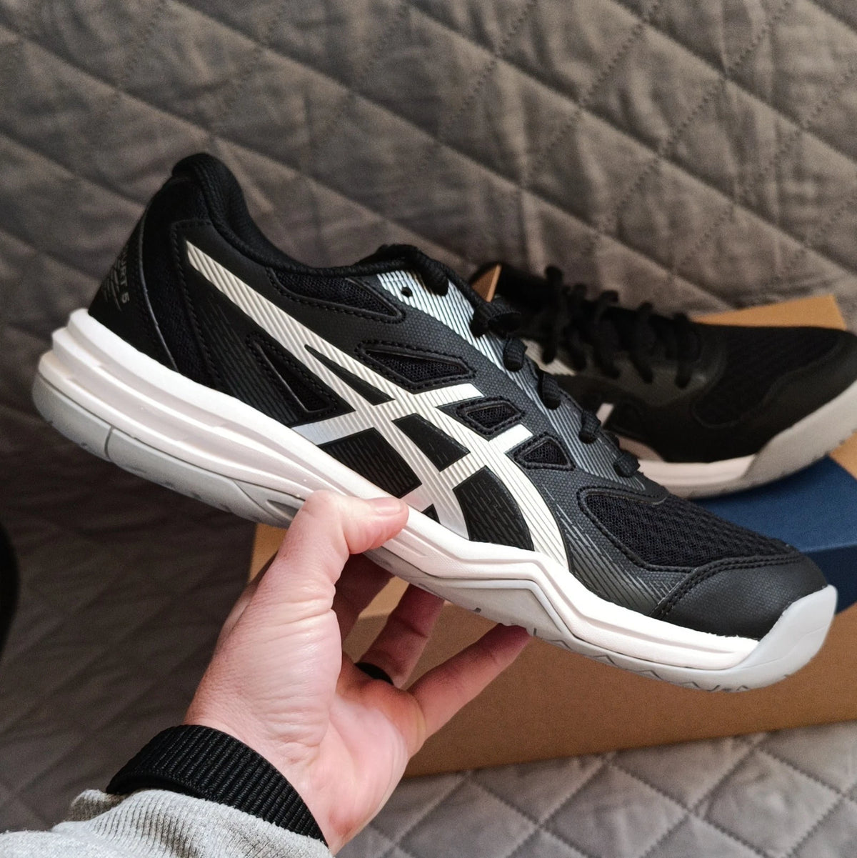 ASICS Upcourt 5