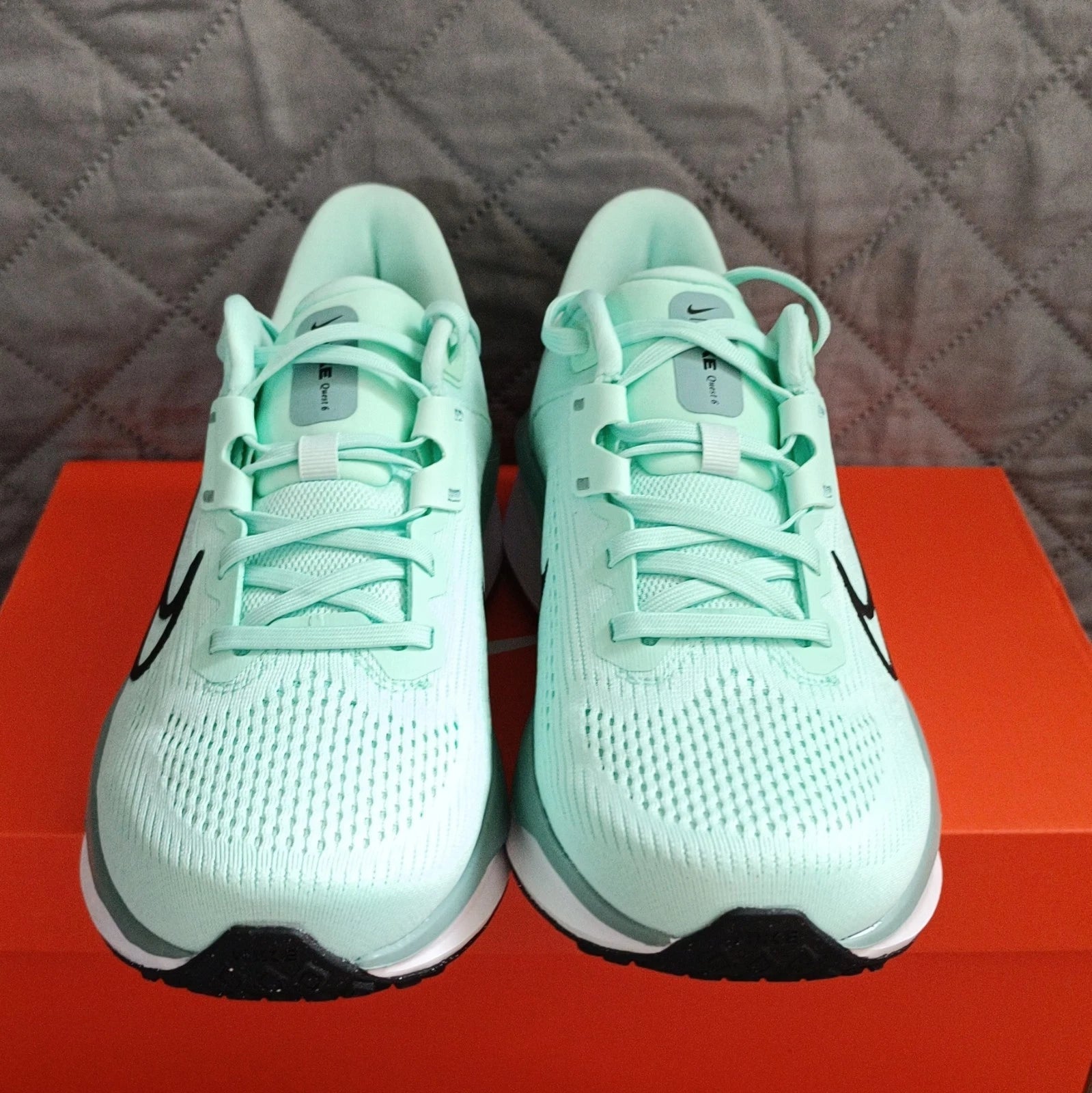 Nike Quest 6