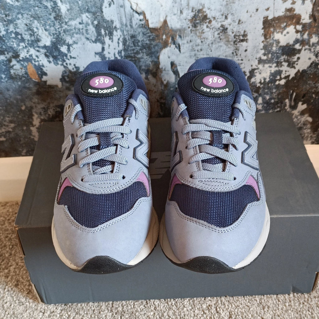 New Balance 580