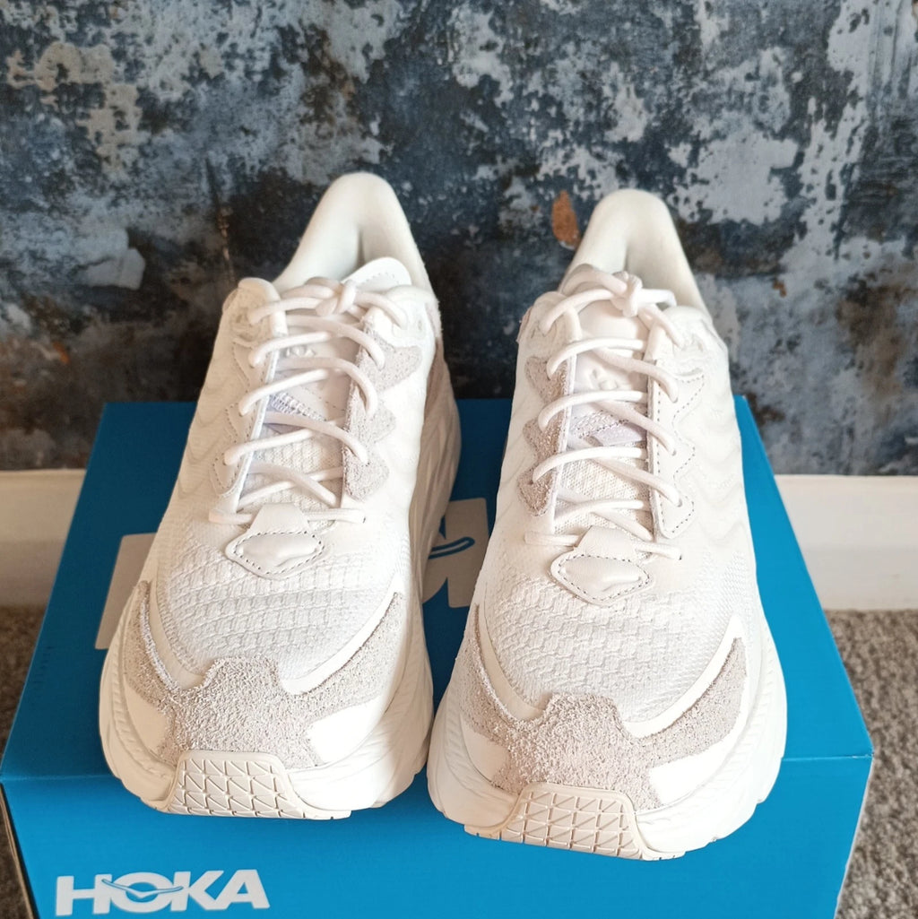 HOKA ONE ONE Clifton