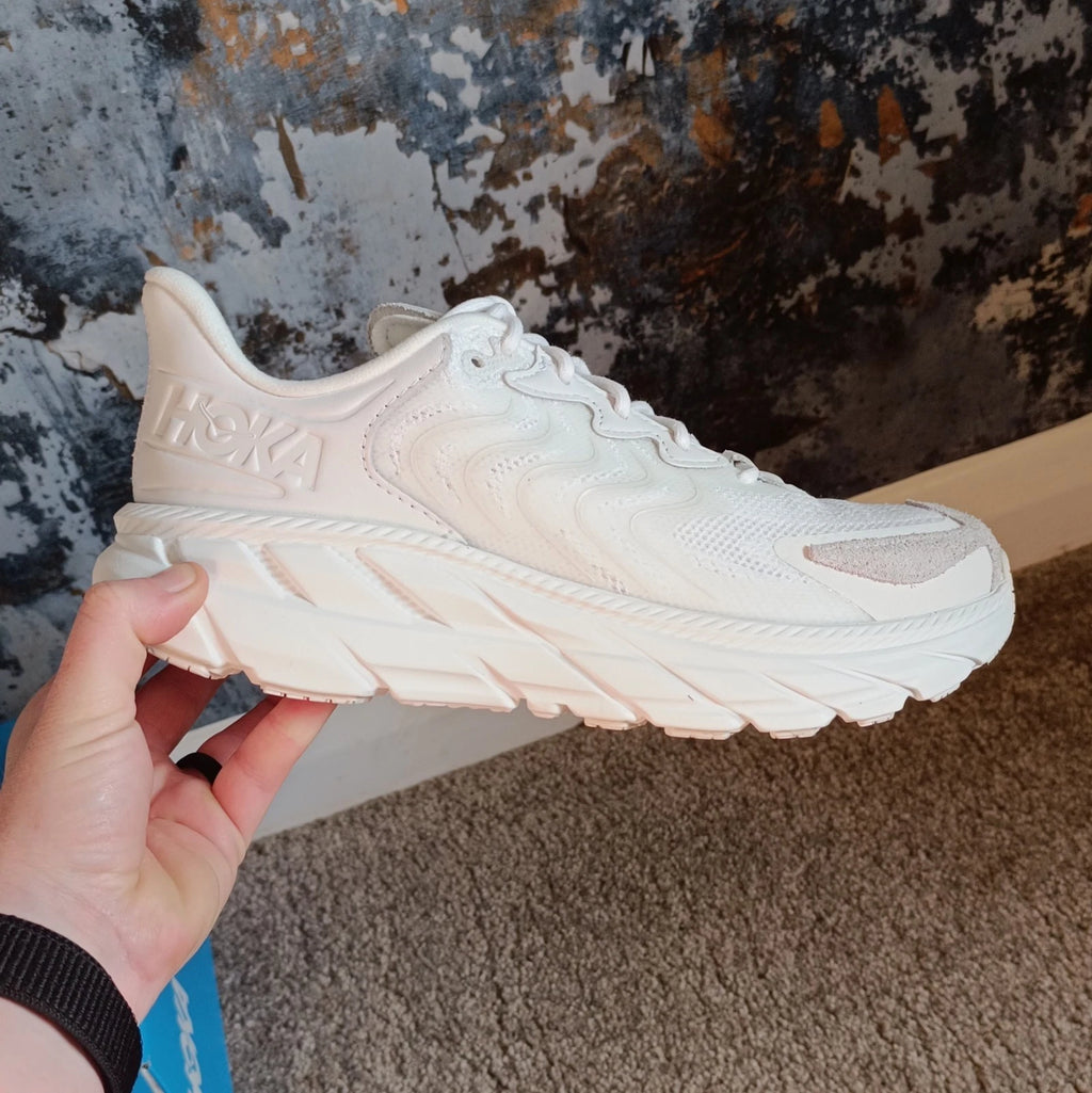 HOKA ONE ONE Clifton