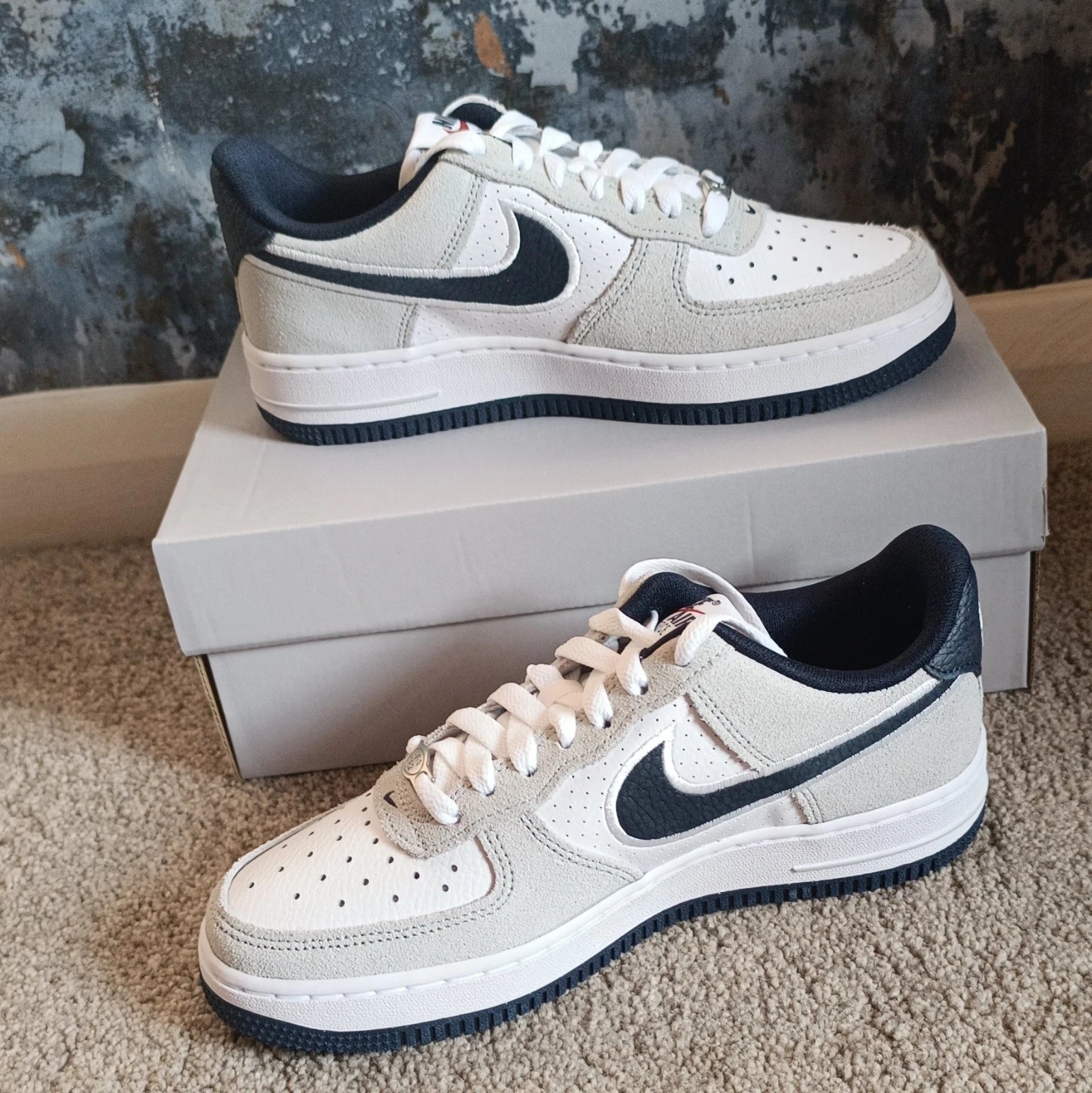 Nike Air Force 1 '07 LV8 Trainers