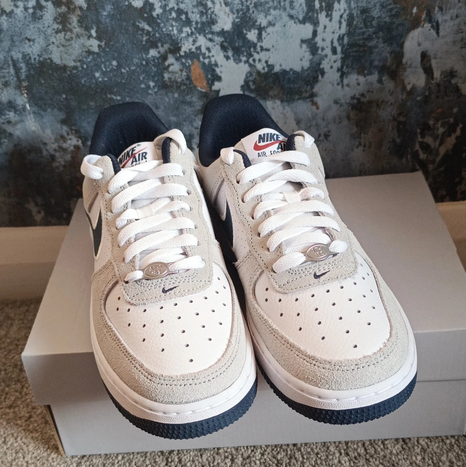 Nike Air Force 1 '07 LV8 Trainers