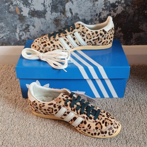 adidas Originals Japan W