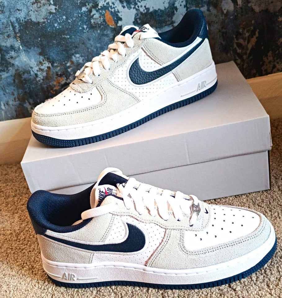 Nike Air Force 1 '07 LV8 Trainers