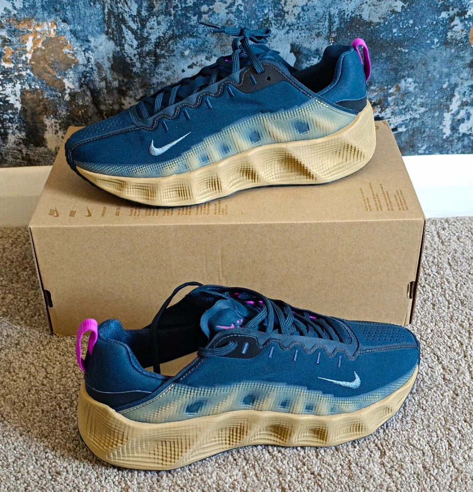 Nike Ava Rover